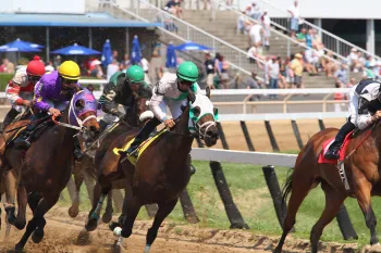 Horse racing at River Downs track, Cincinnati, Ohio
